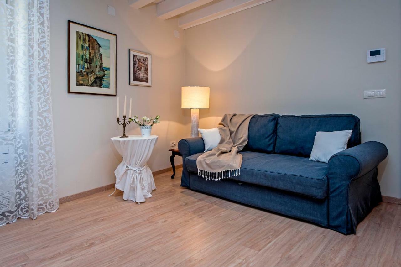 Casa Sbisa' Apartment Ровин Екстериор снимка